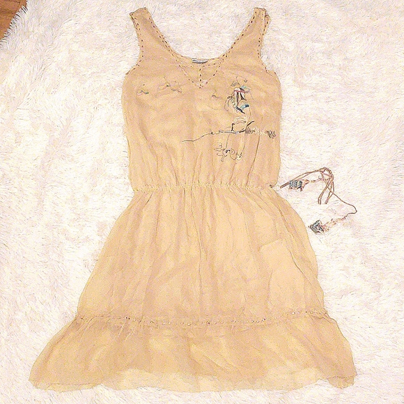 Dress - Picture 1 of 6